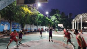 Liga Oficial de Baloncesto de Veteranos de Culiacán en su sección intersemanal