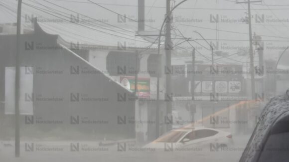 ¡Precaución! Tránsito Municipal informa del cierre del cruce de Xicoténcatl y Dr. Mora en Culiacán derivado de las intensas lluvias