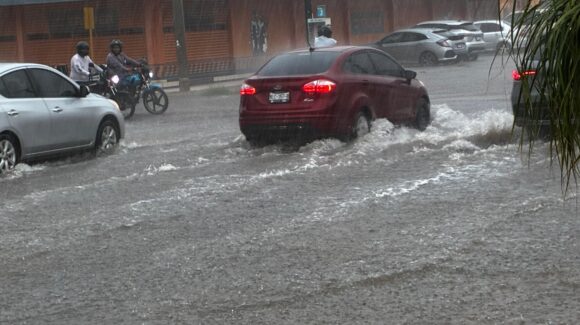 Estiman que el huracán “Priscilla” dejará lluvias de 25 milímetros sobre Ahome; se declaran en guardia
