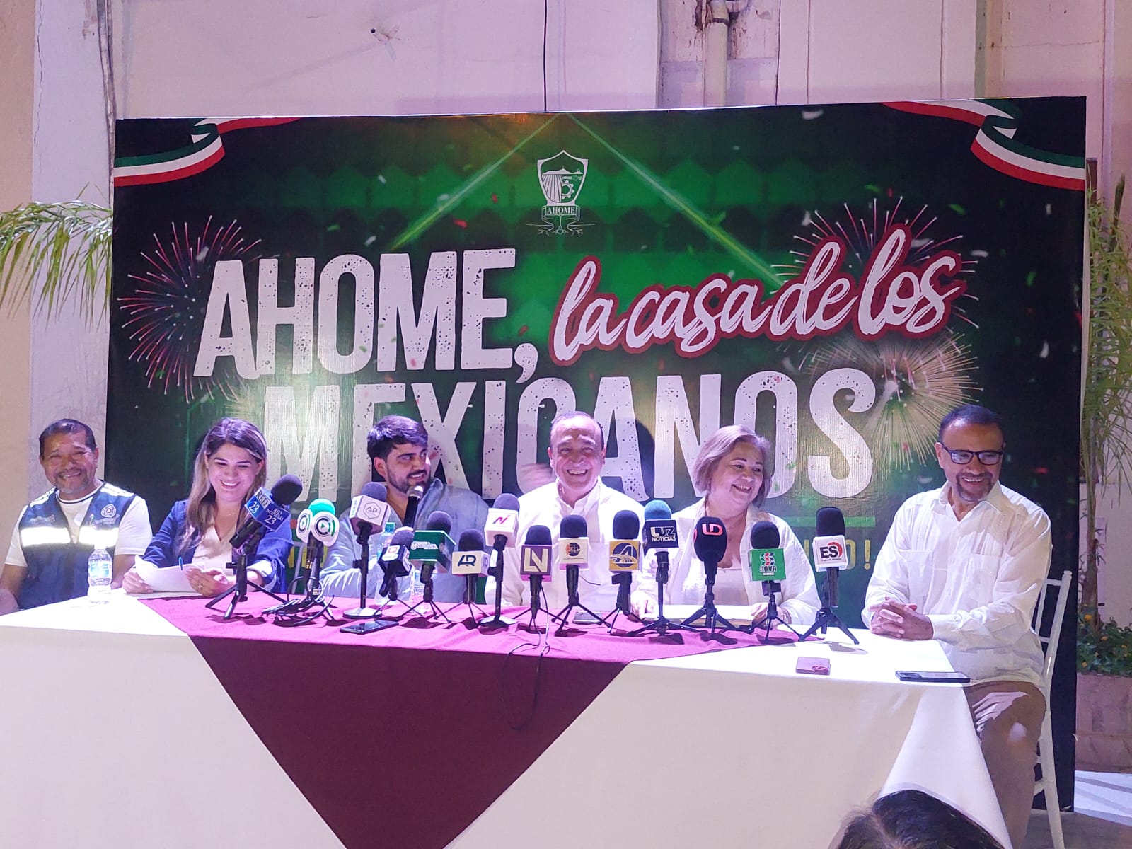 Luis Mexía, artista invitado al Día del Grito en Ahome