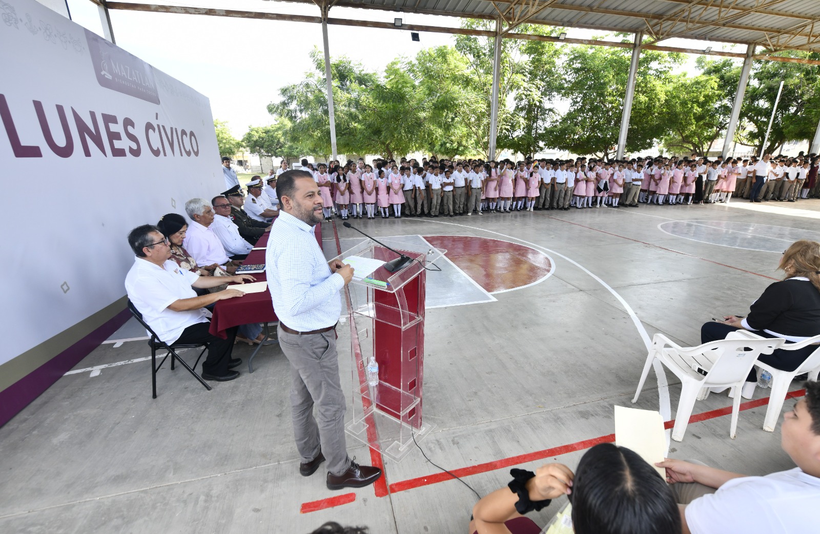 Lunes Cívico en primaria de Mazatlán, Sinaloa