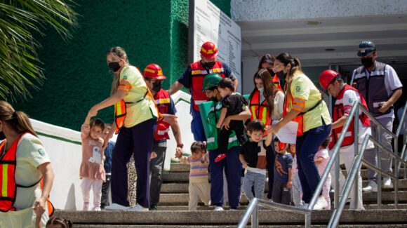 Mazatlán, Sinaloa participa en el Macrosimulacro Nacional con la evacuación de más de 400 personas