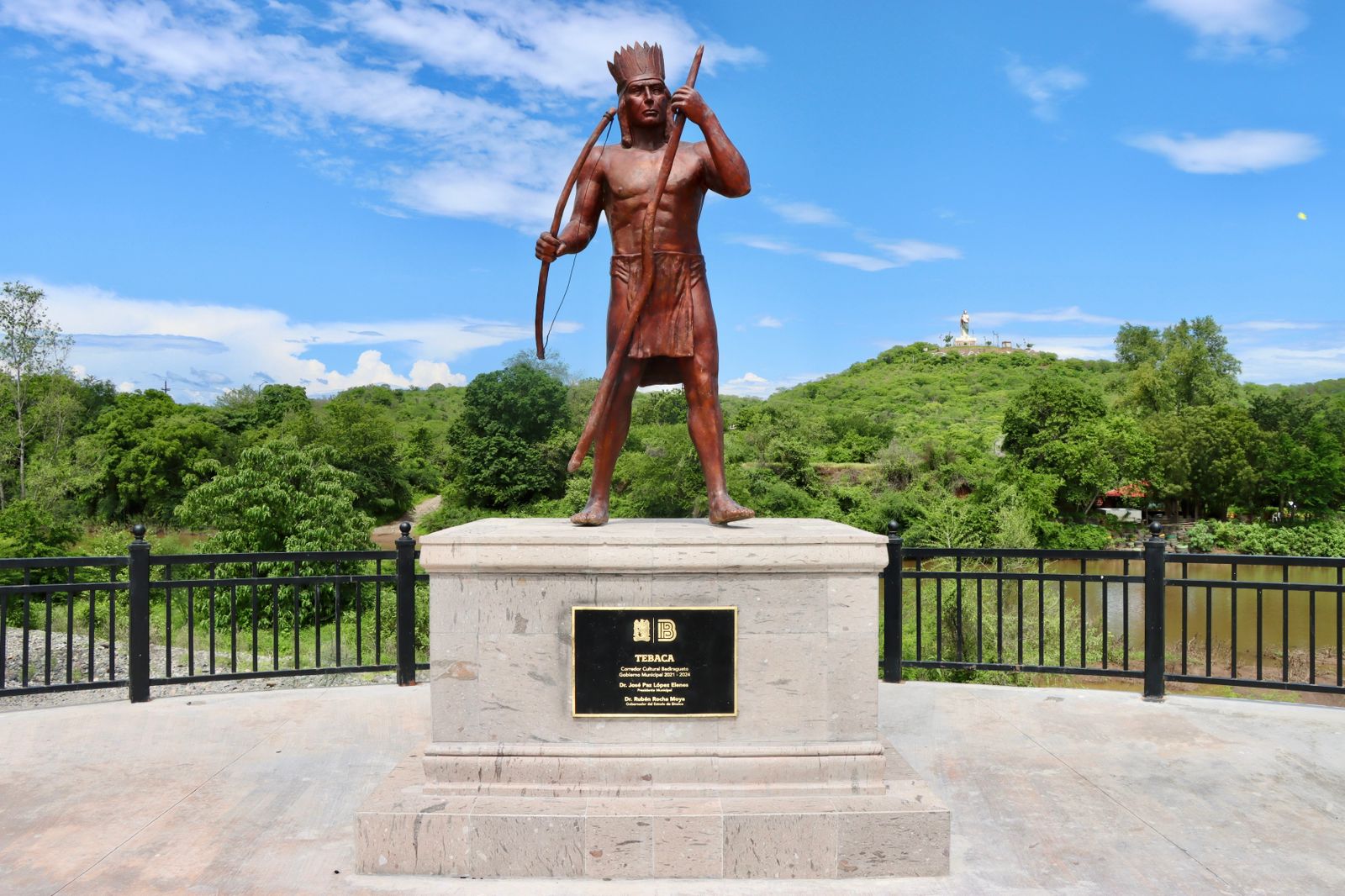 El Tebaca del Malecón de Badiraguato