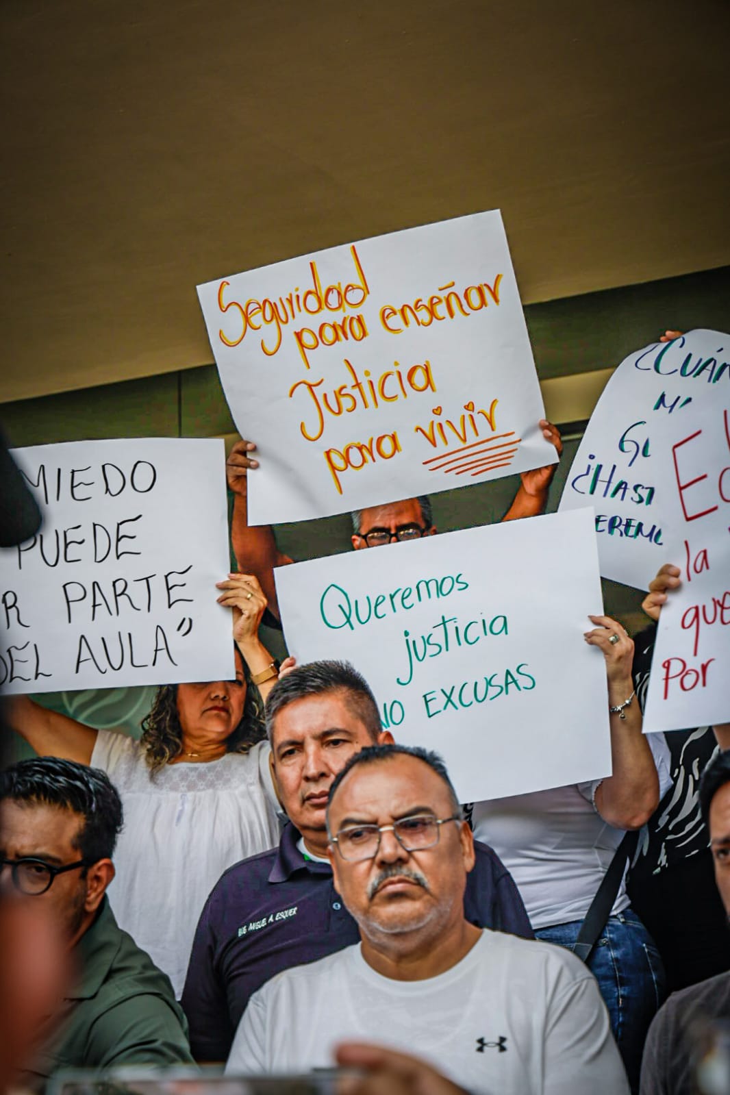 Manifestantes caso maestra Jesamel