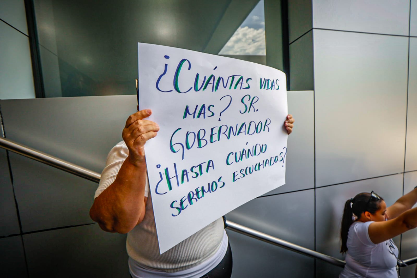 Manifestantes caso maestra Jesamel