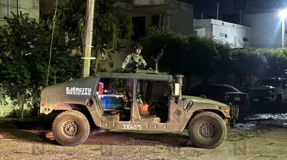 Tras ataque a balazos en la Toledo Corro de Culiacán aseguran vehículo con armas