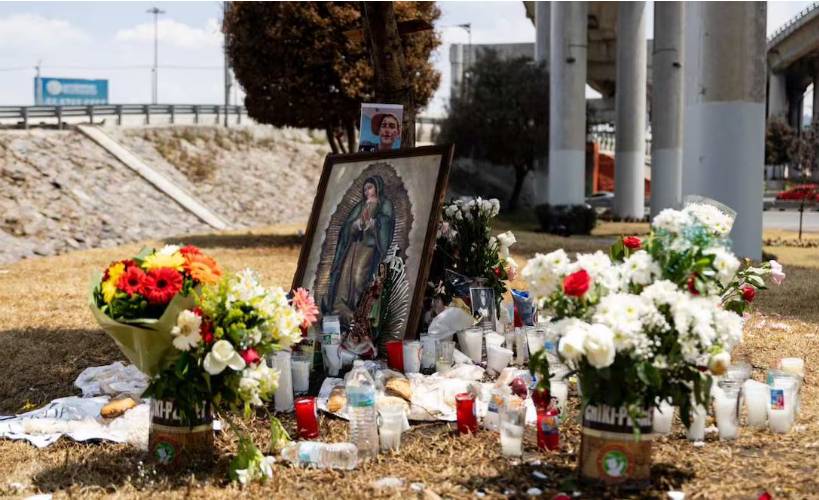 memorial en Puente de la Concordia