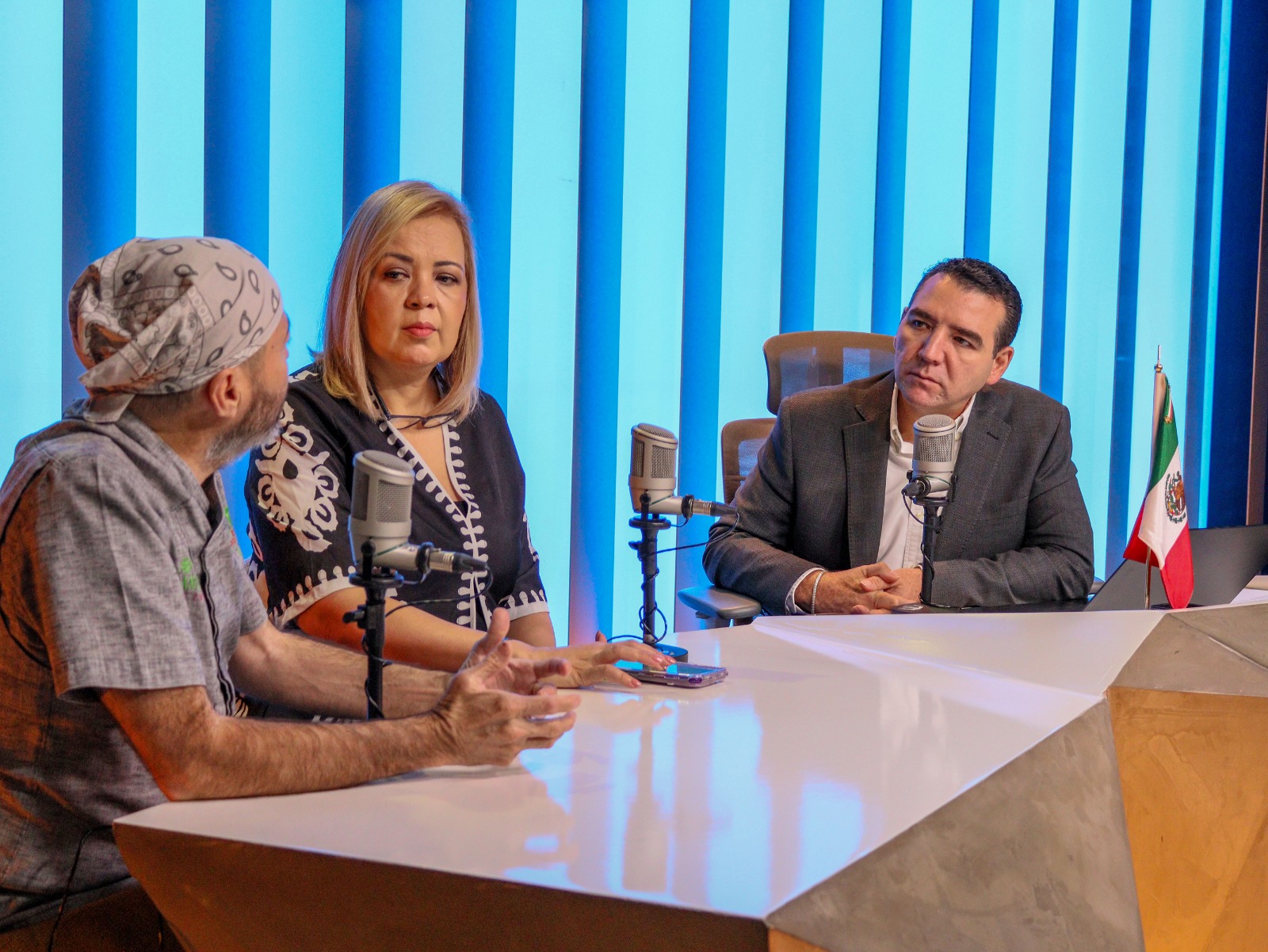 Miguel Taniyama y Martha Reyes en entrevistas con Luis Alberto Diaz en Los Noticieristas