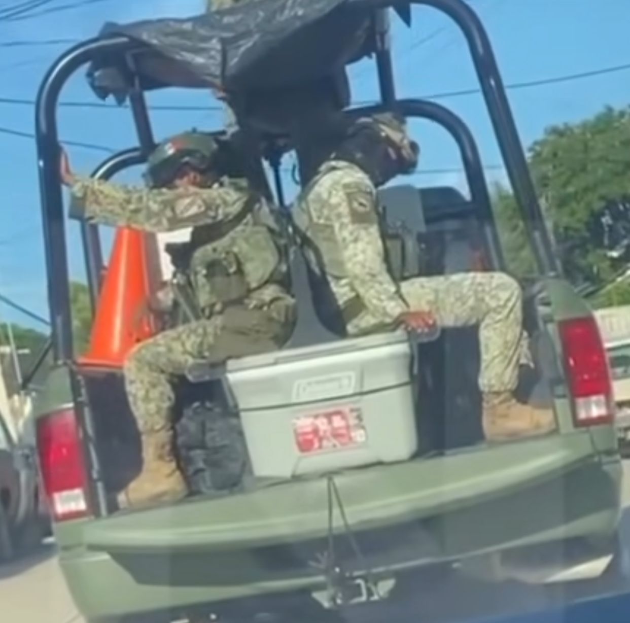 militares han sido captados 'cabeceando' en las patrullas