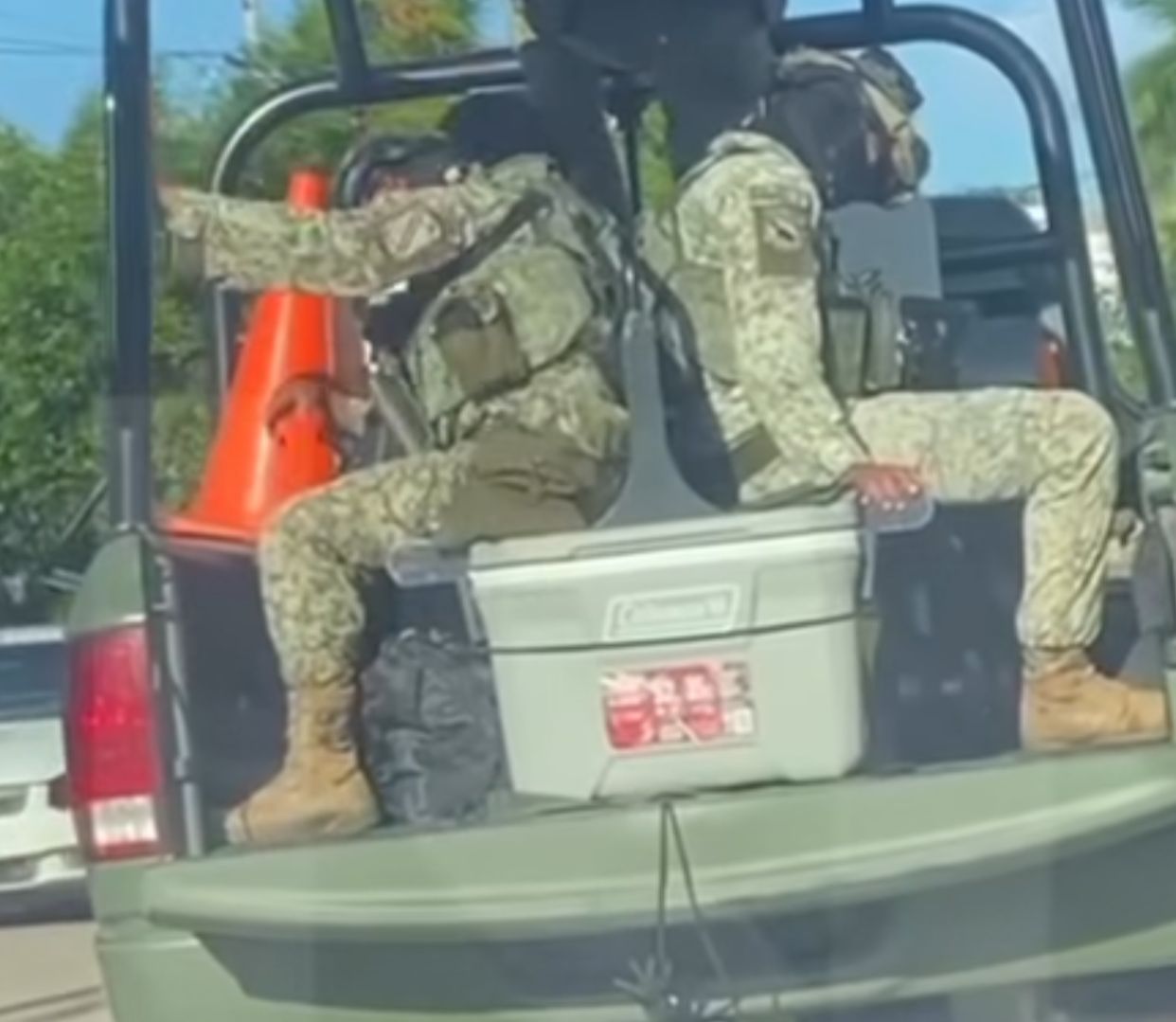 militares han sido captados 'cabeceando' en las patrullas