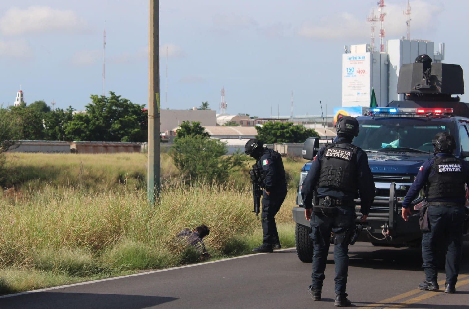 momento en que los agentes descubren que el supuesto ejecutado era un indigente