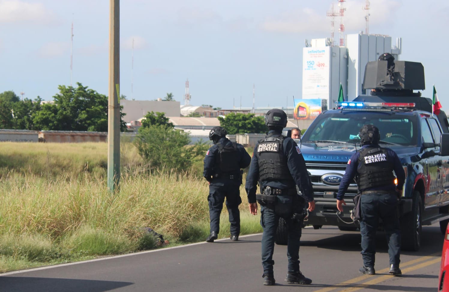 momento en que los agentes descubren que el supuesto ejecutado era un indigente