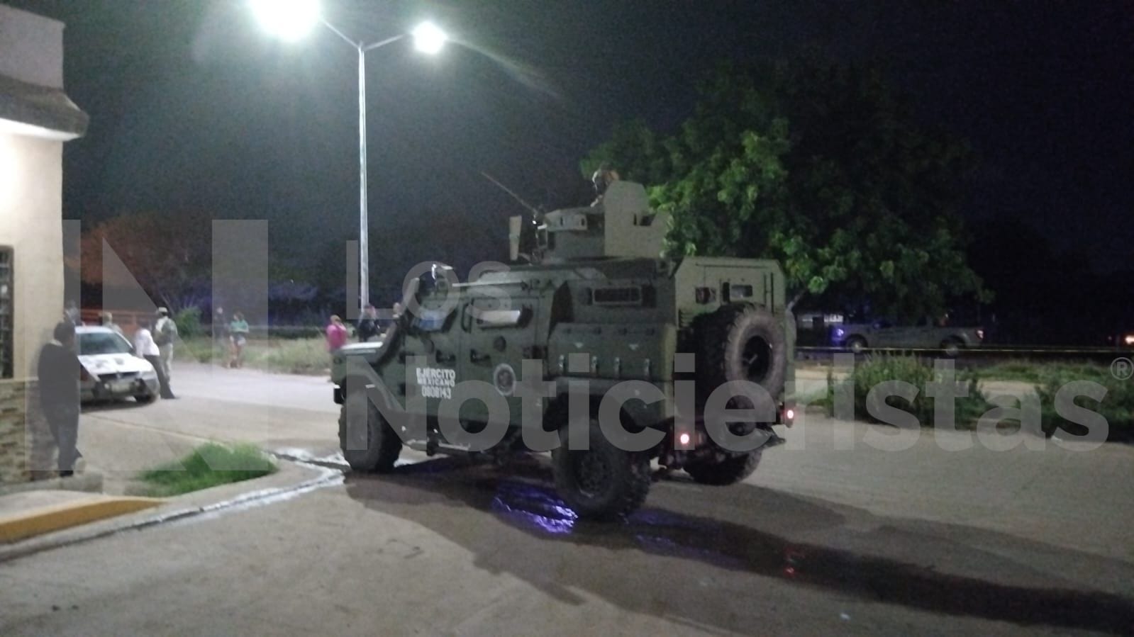 Ejército arriba al lugar donde está el motociclista ejecutado en Hacienda de Urías, en Mazatlán, Sinaloa