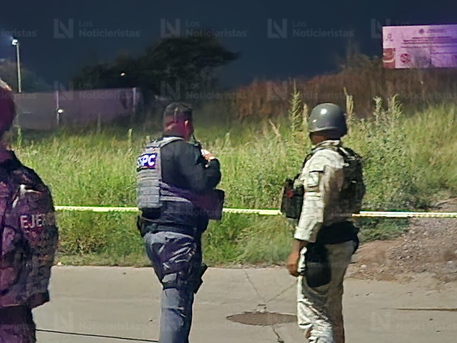 Militares localizan a una mujer ejecutada en el sector San Isidro, en Culiacán, Sin.