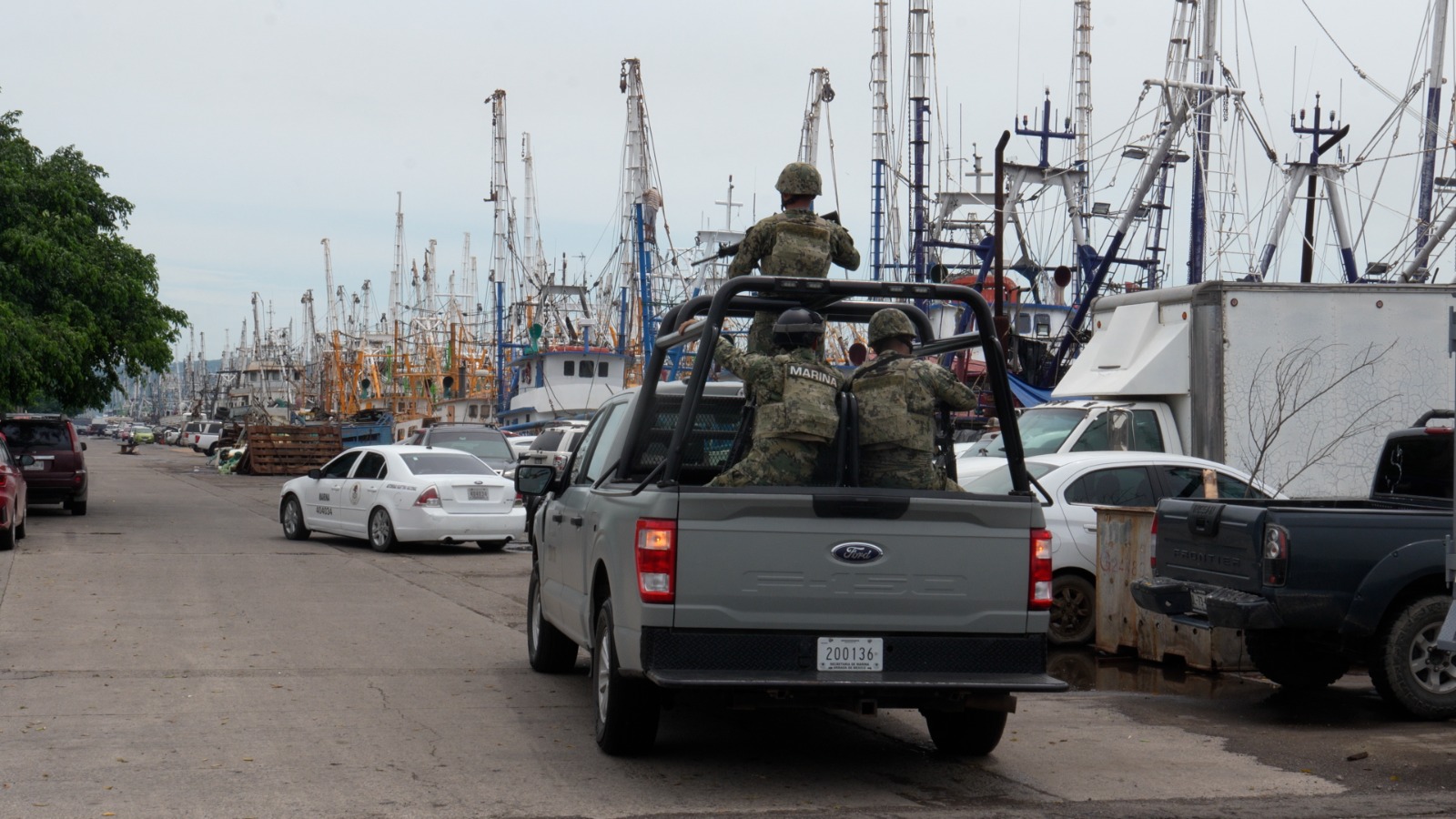 operativo a pescadores que soldan en el parque bonfil en mazatlan