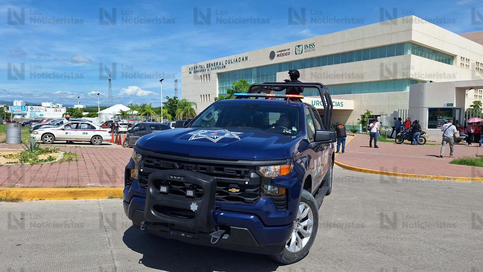 Elementos de seguridad despliegan operativo en el Hospital General de Culiacán