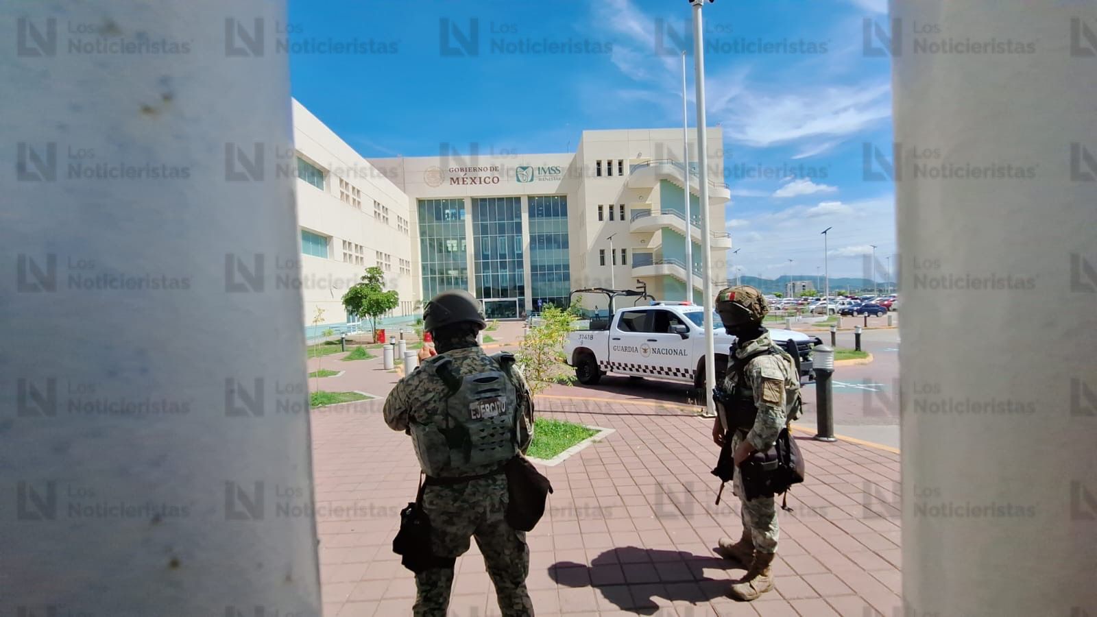 Elementos de seguridad despliegan operativo en el Hospital General de Culiacán