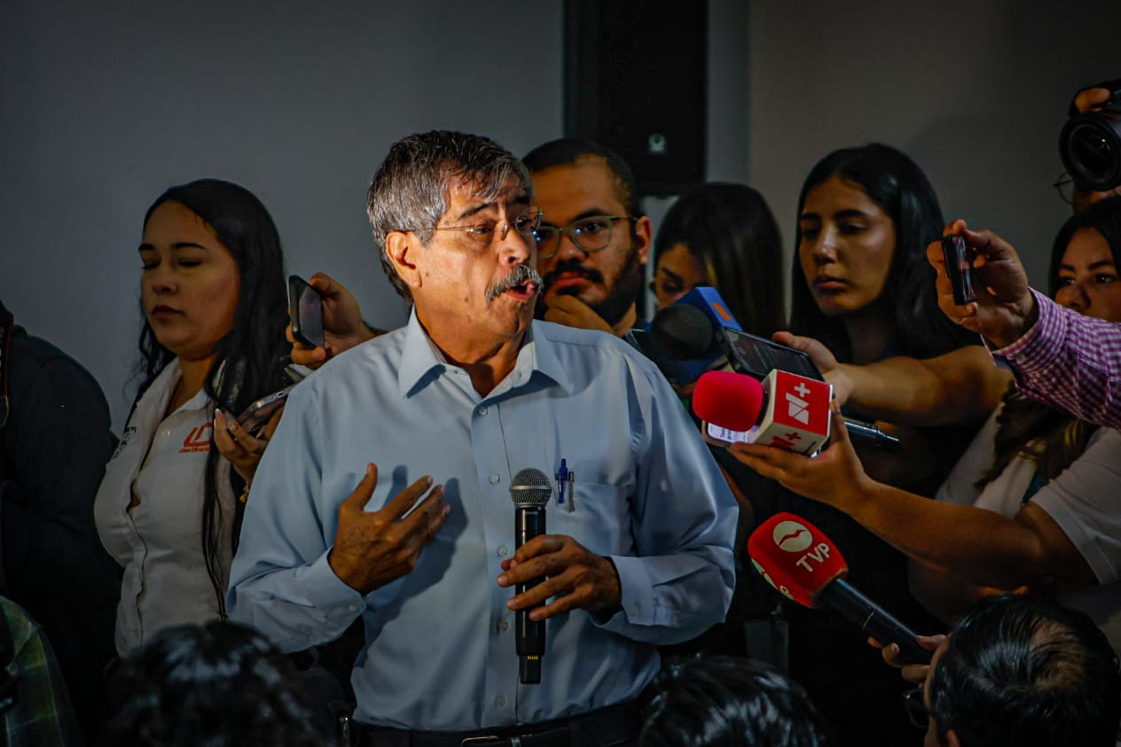 oscar loza ochoa en la inauguracion de la nueva vicefiscalia