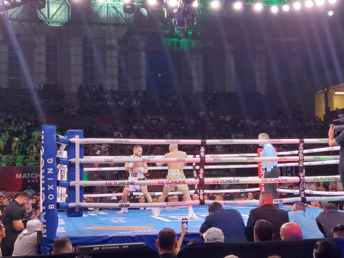 Eduardo "Sugar" Núñez retiene campeonato mundial Superpluma, en Los Mochis