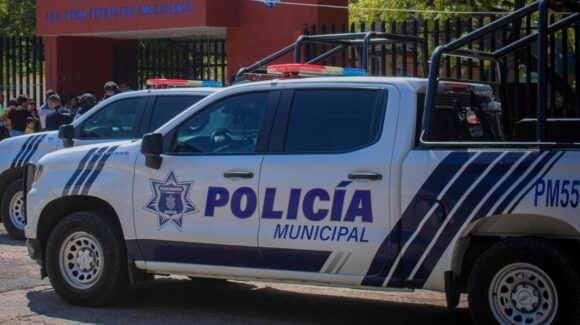Acuden por violencia familiar y descubren que tenía orden de aprehensión vigente, en Mazatlán, Sinaloa