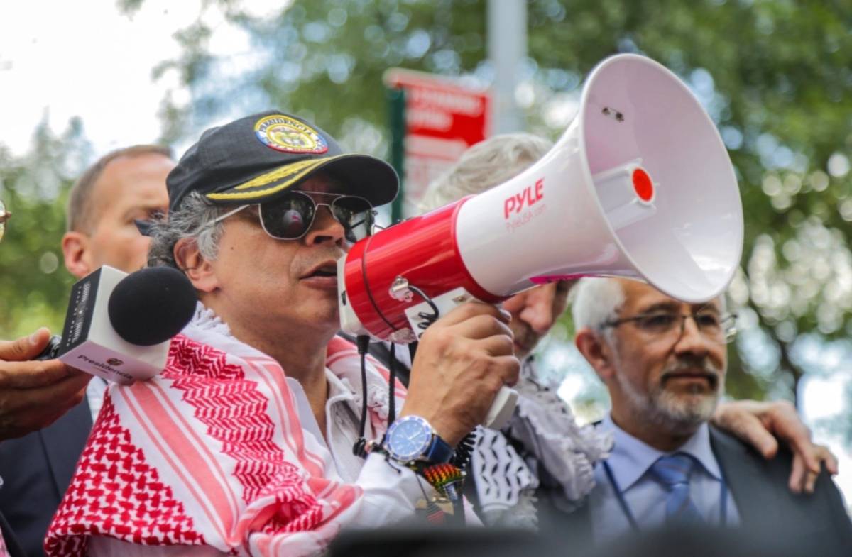presidente colombiano se sumó el viernes a una manifestación en Nueva York