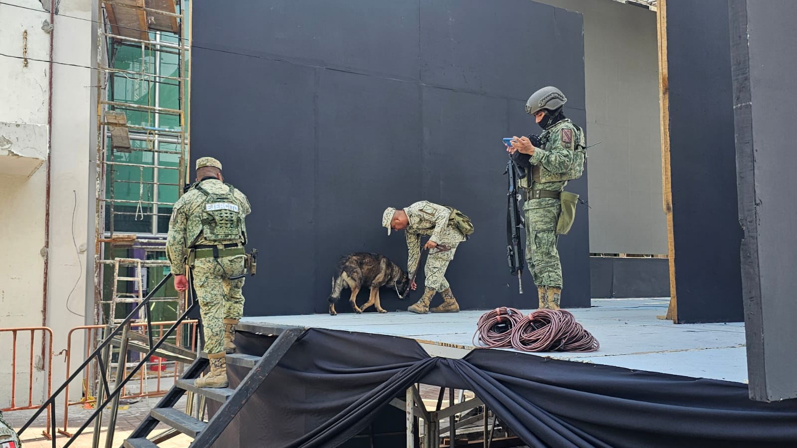 Autoridades realizan recorrido de seguridad en Mazatlán, Sinaloa, previo al Grito