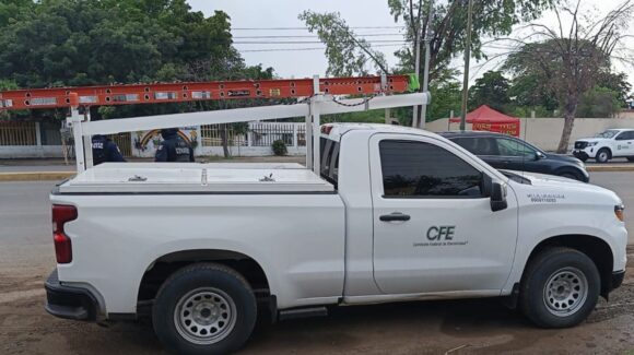¡Uno es de la CFE! Recuperan dos vehículos robados en Culiacán, Sinaloa
