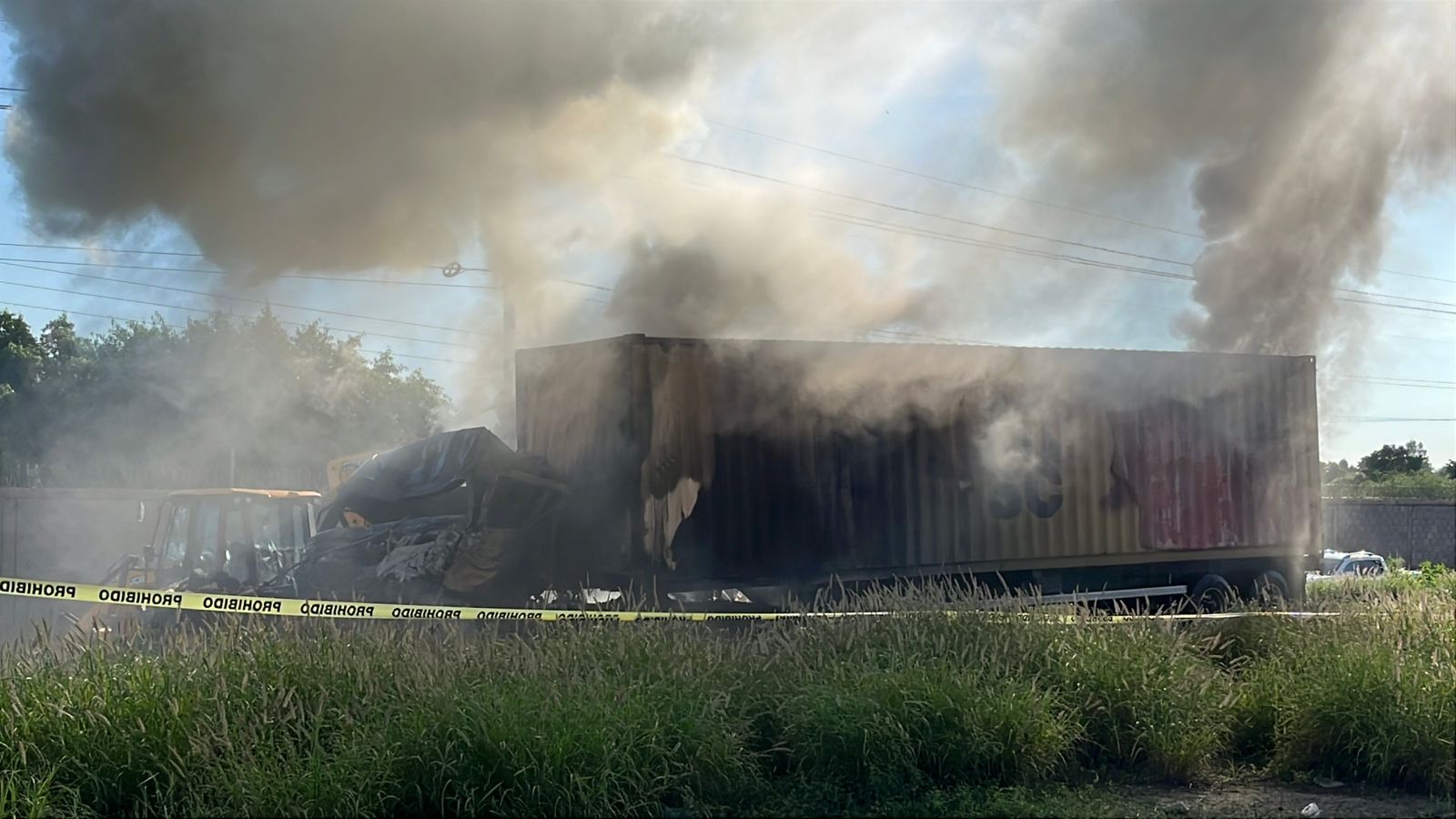 reducido a cenizas termino el trailer accidentado