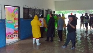refugio en ruiz cortines guasave por inundaciones