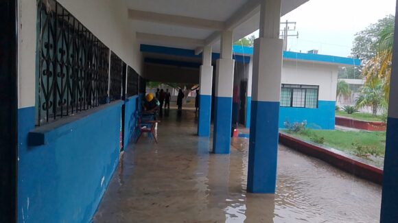 Activan refugio en Ruiz Cortines, Guasave tras inundaciones por ‘Lorena’