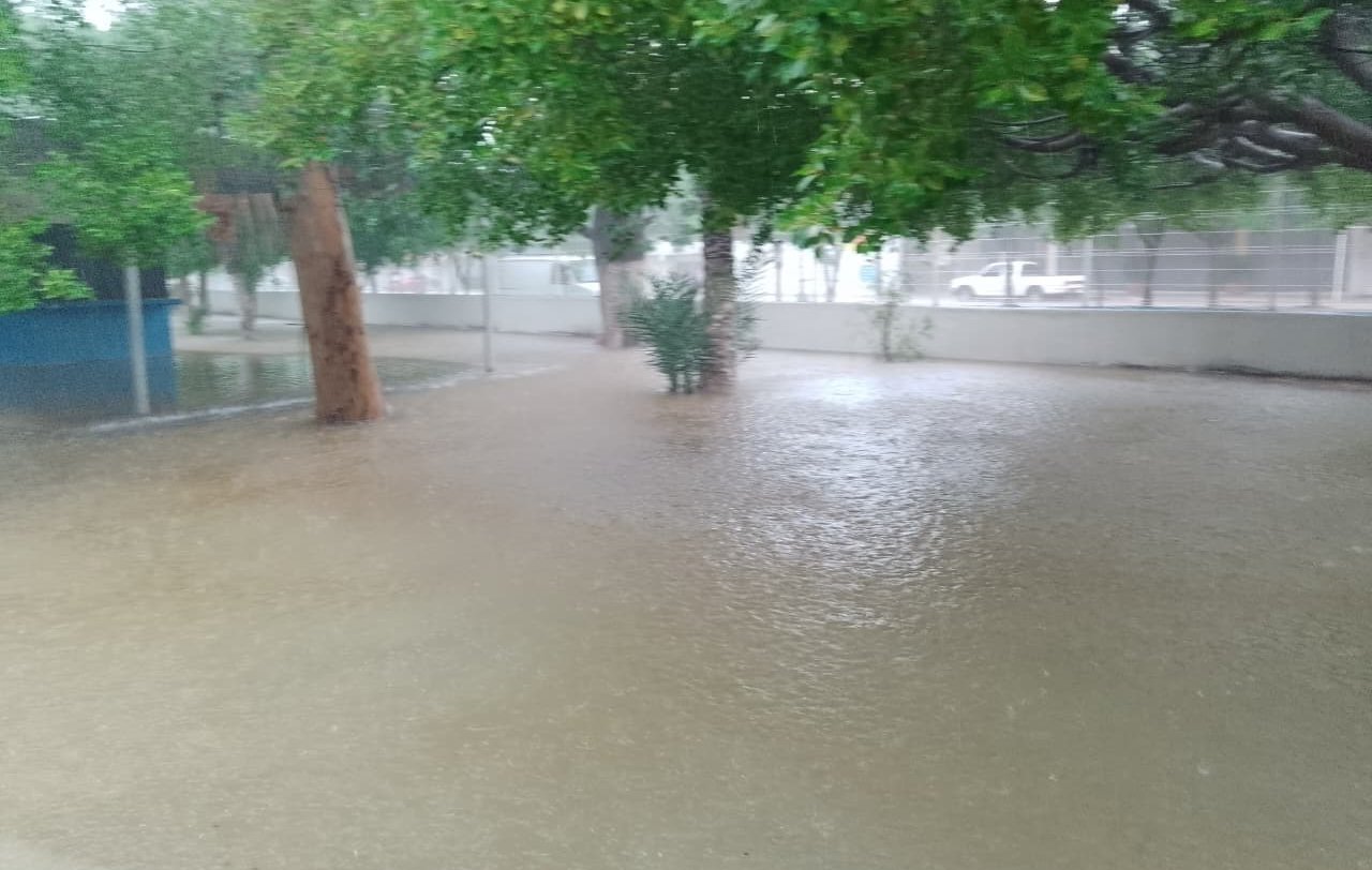 refugio en ruiz cortines guasave tras inundaciones por lorena lluvia