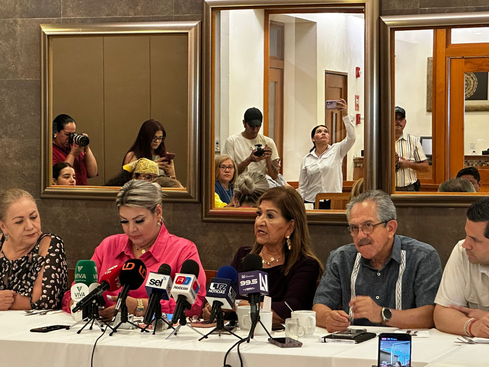 representantes de morena condenaron los ataques recientes a hopitales