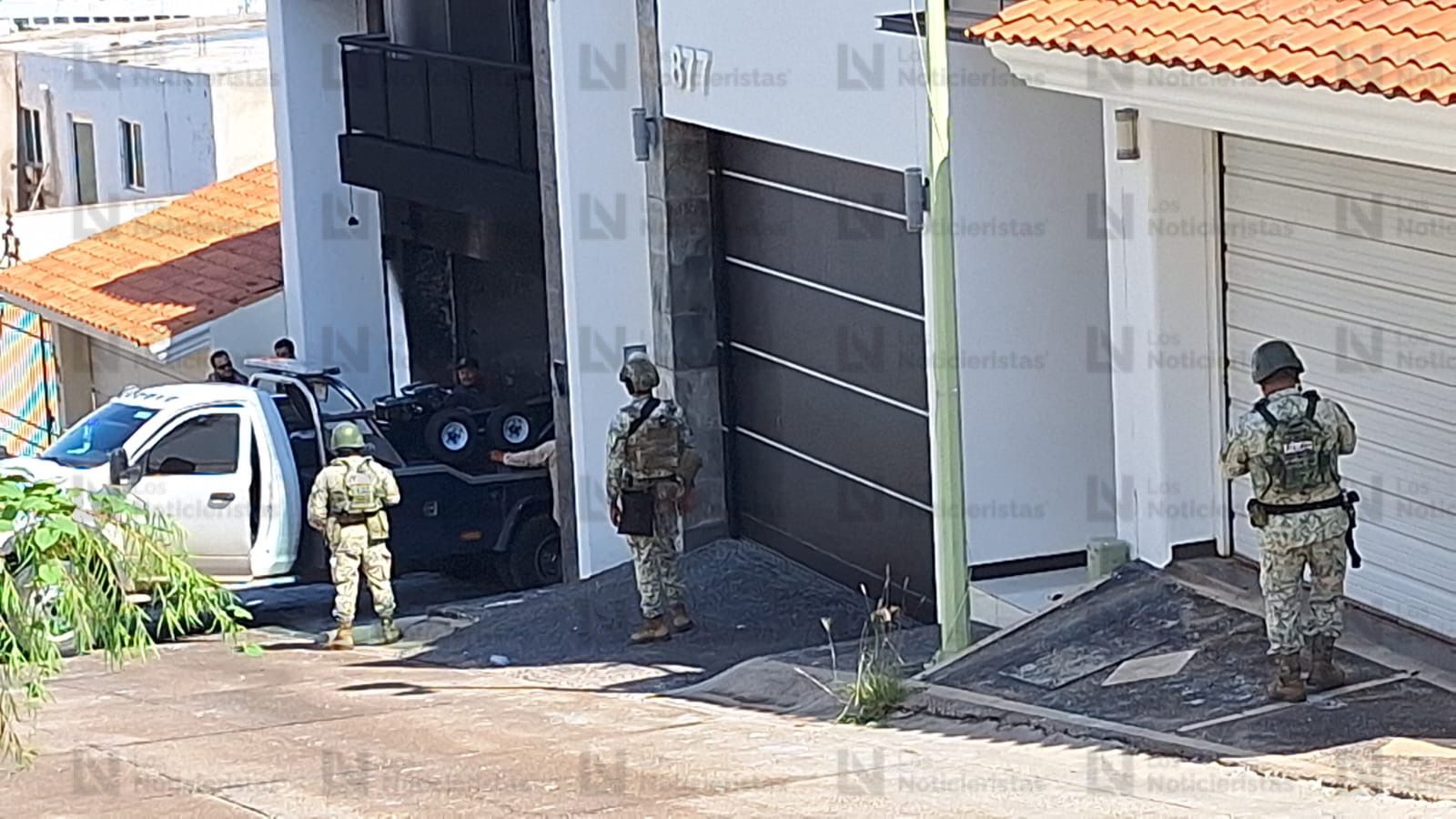 residencia y vehiculos quemados en colinas de san miguel culiacan sin