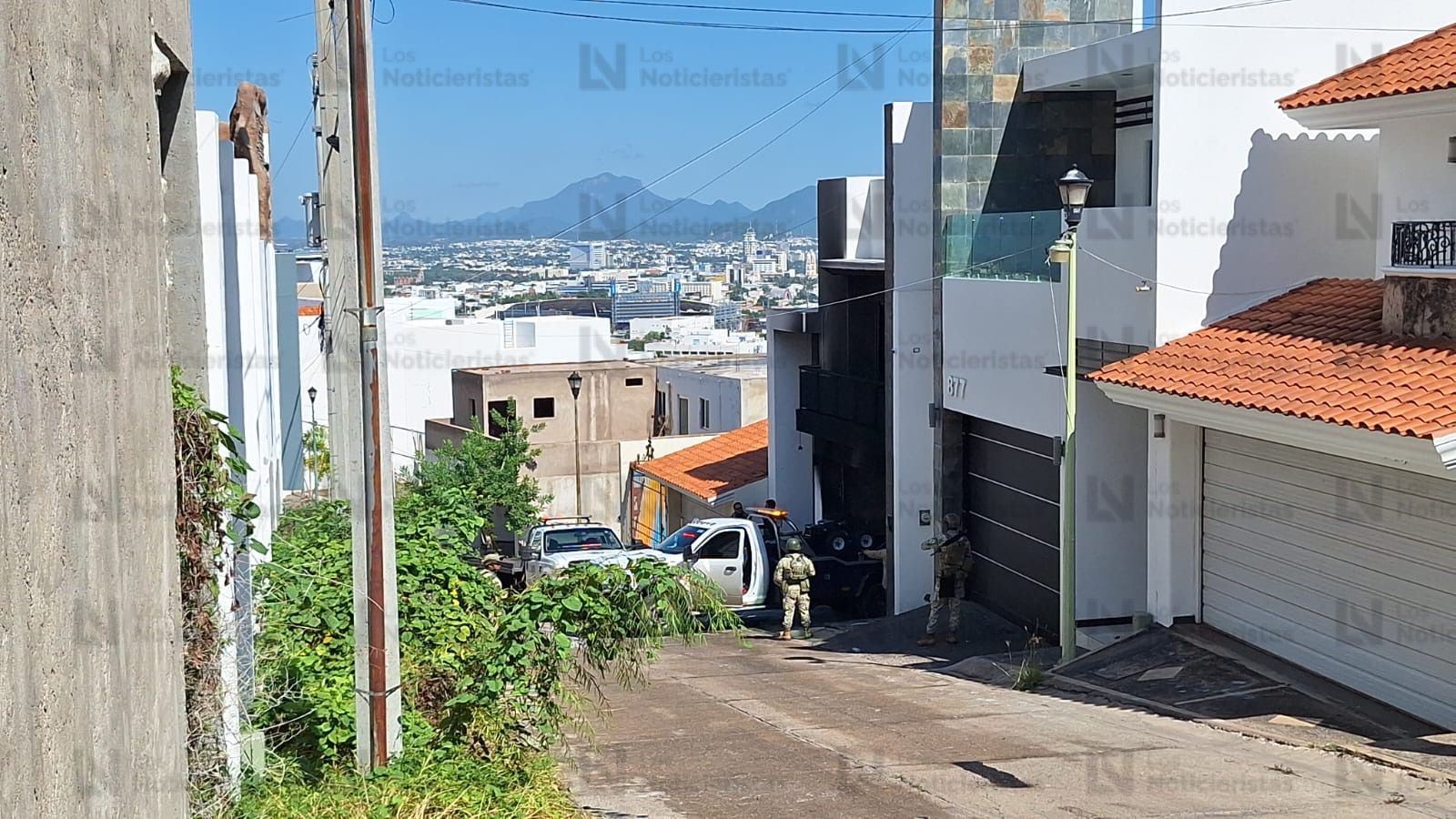 residencia y vehiculos quemados en colinas de san miguel culiacan sinaloa