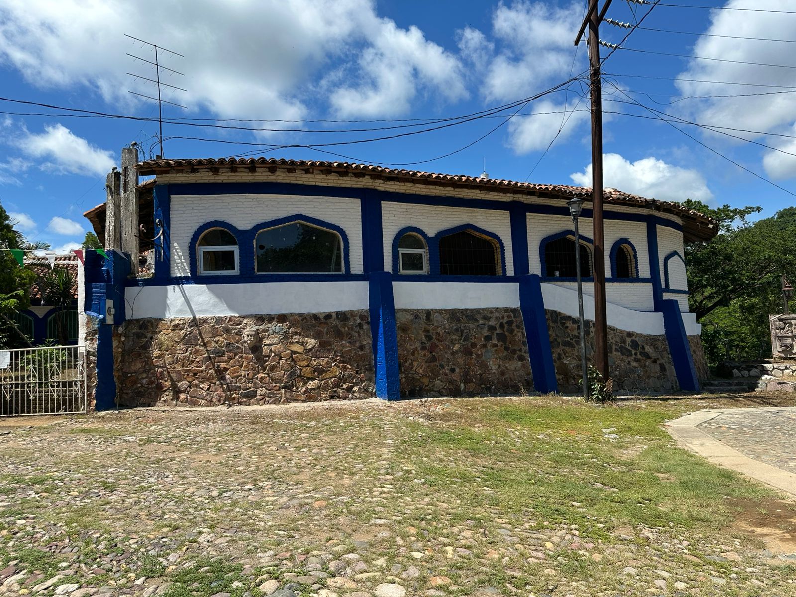 Reabren el restaurante Daniels en Concordia, Sinaloa