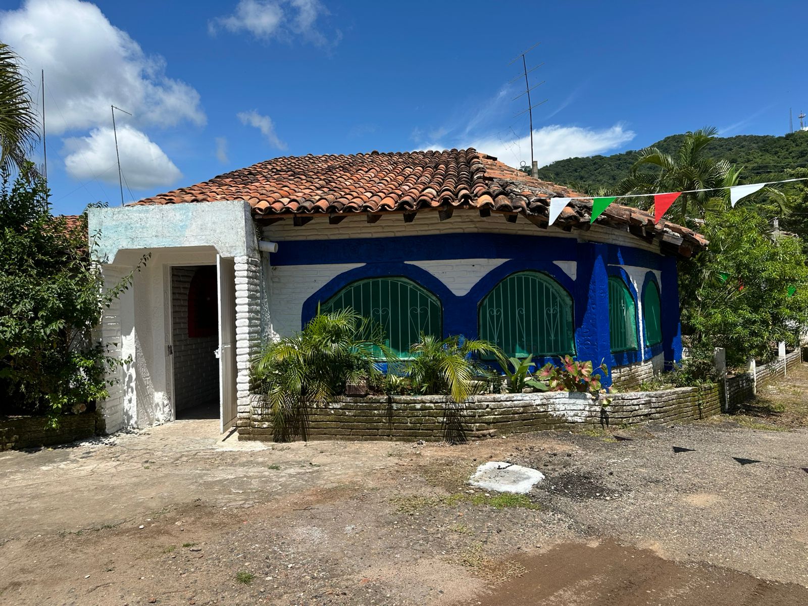 Reabren el restaurante Daniels en Concordia, Sinaloa