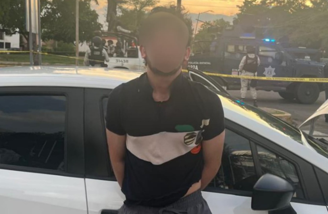 "Robacarros" detenido en CU, en Culiacán