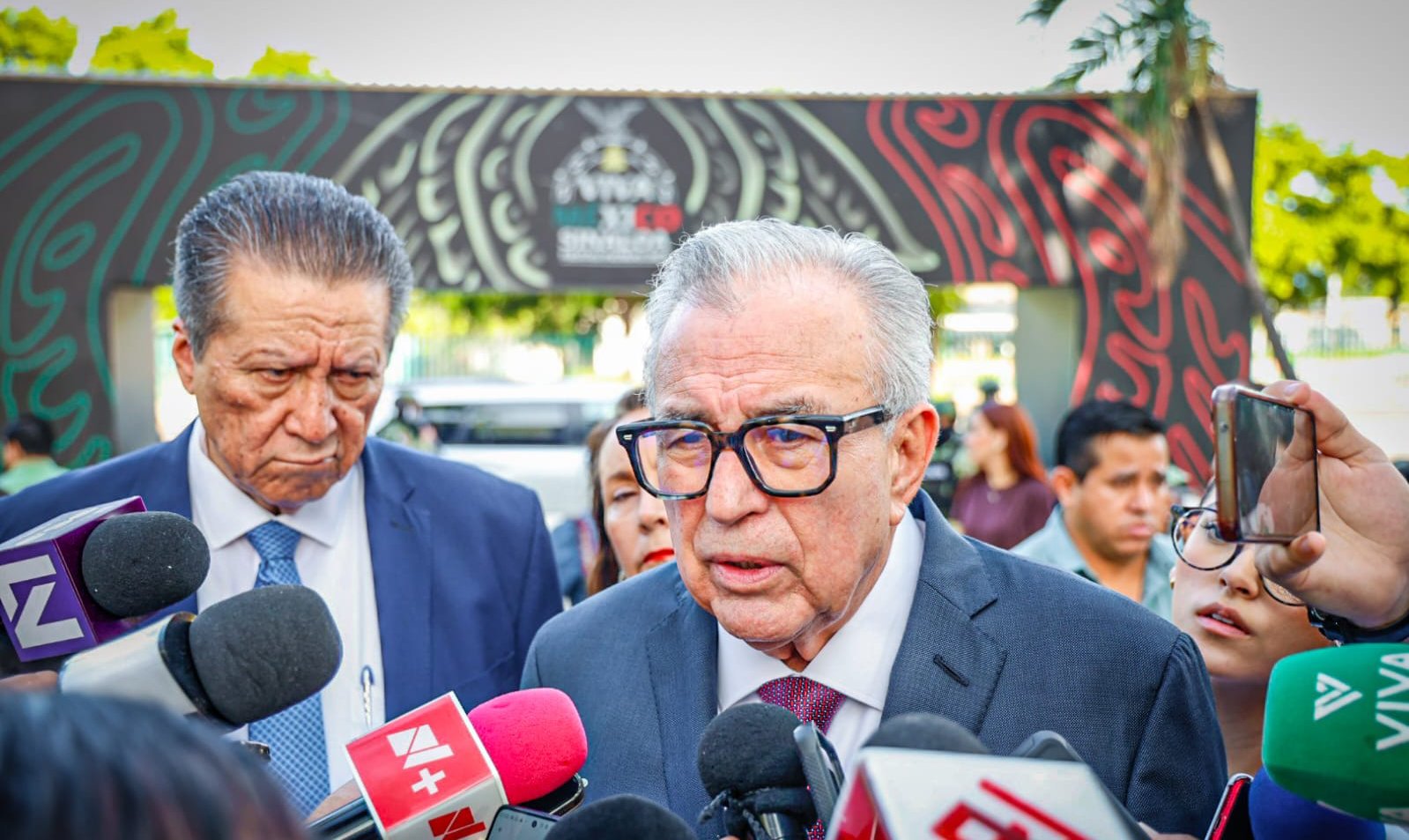 ruben rocha moya gobernador de sinaloa