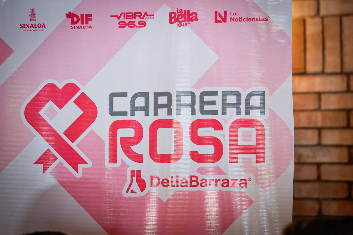 rueda de prensa carrera rosa 2025