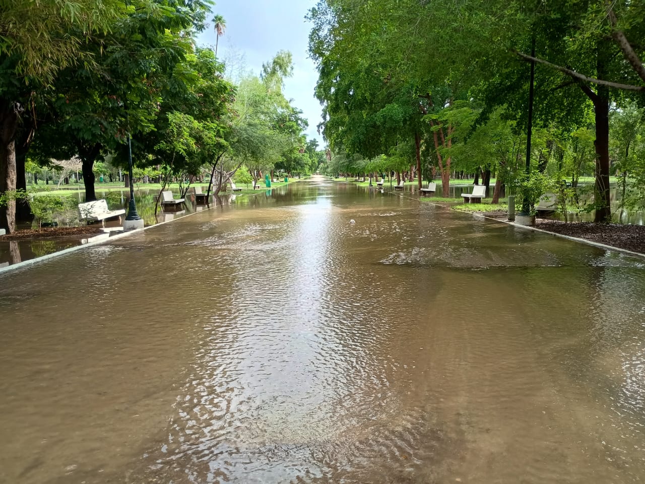 Se inunda el parque Sinaloa