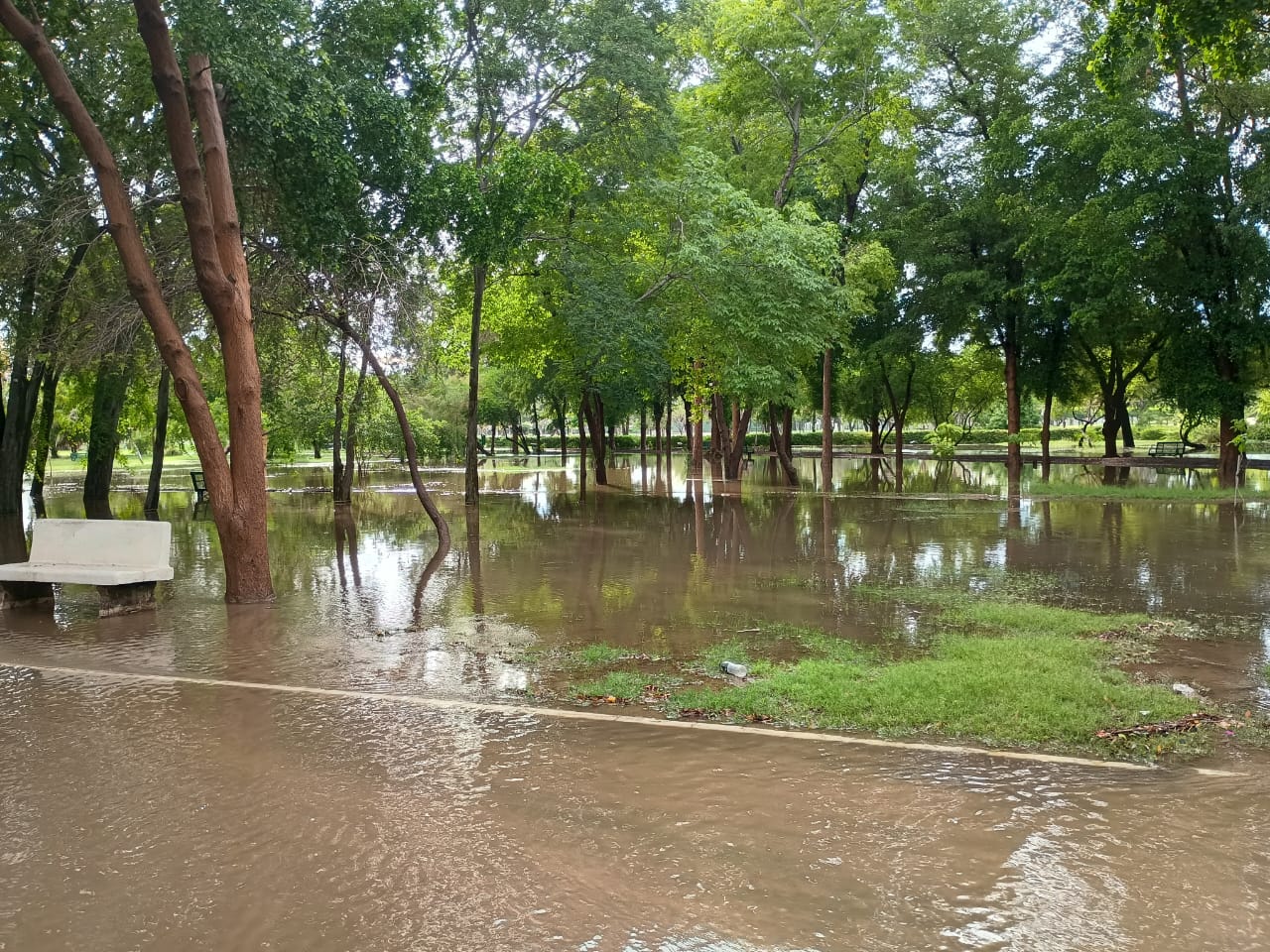 Se inunda el parque Sinaloa