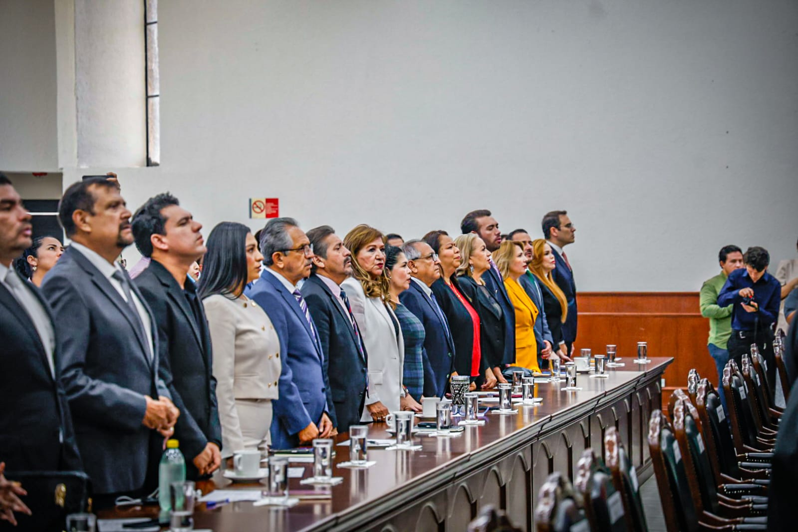 sesion publica inicio del primer periodo ordinario del segundo ano del ejercicio legislativo autoridades