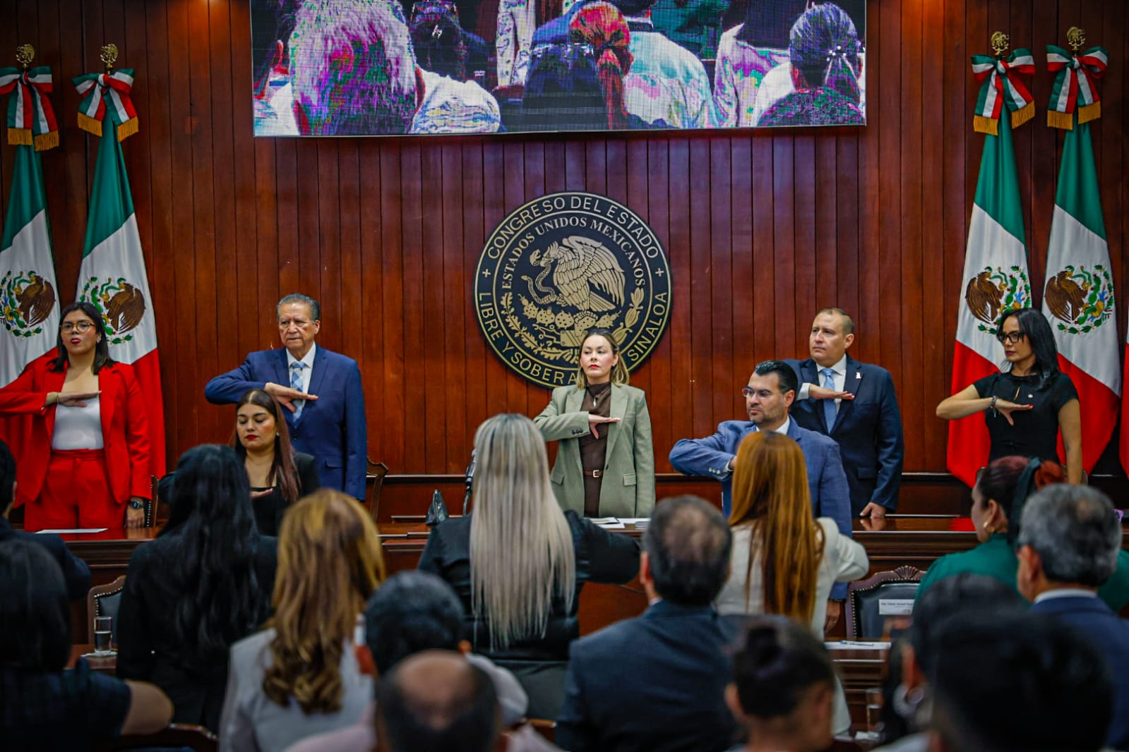 sesion publica inicio del primer periodo ordinario del segundo ano del ejercicio legislativo saludo