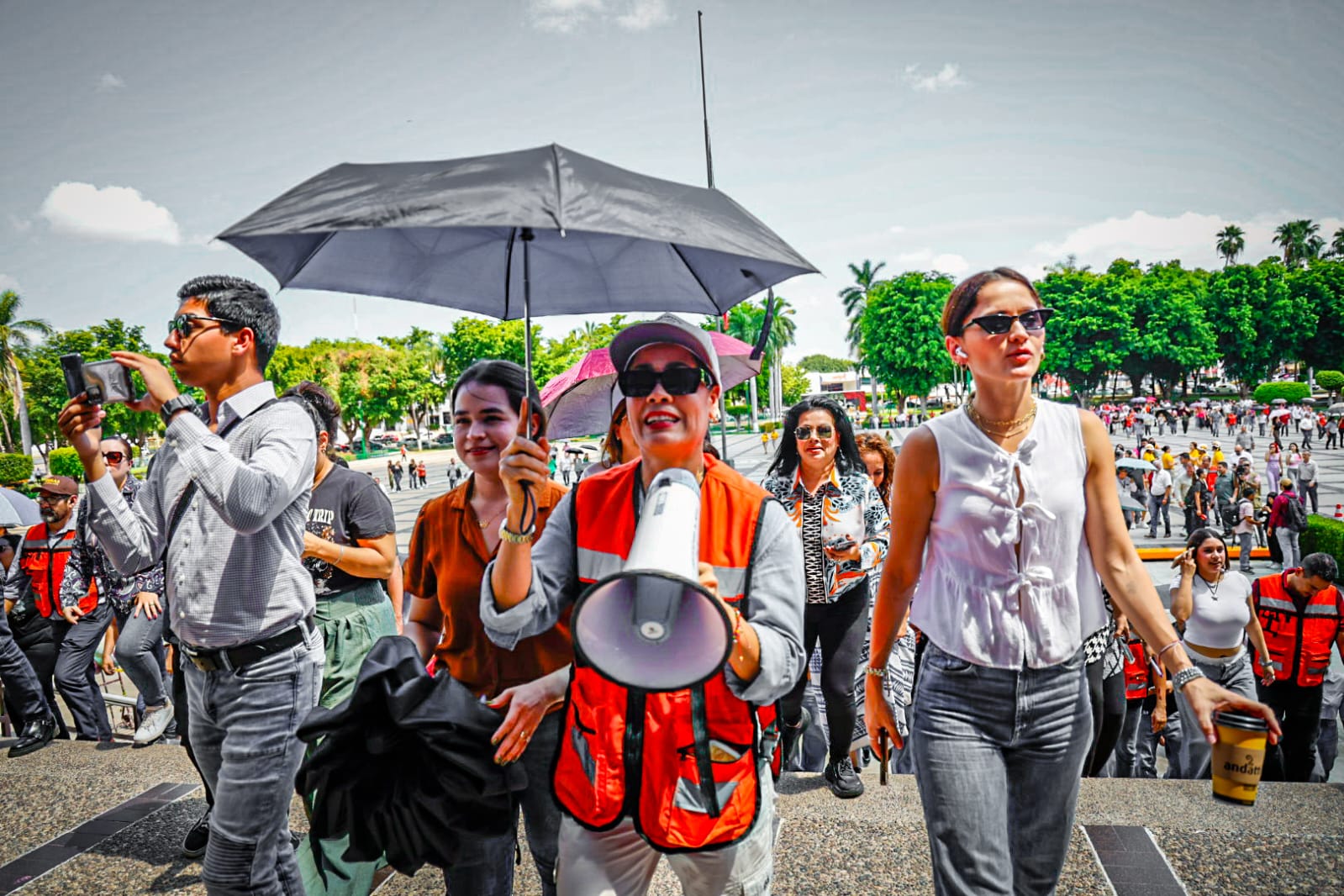 Personal y ciudadanía en Simulacro en Palacio de Gobierno