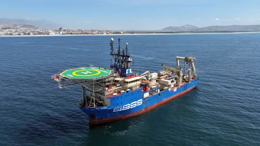 Telmex instala cable submarino entre Mazatlán y San José del Cabo