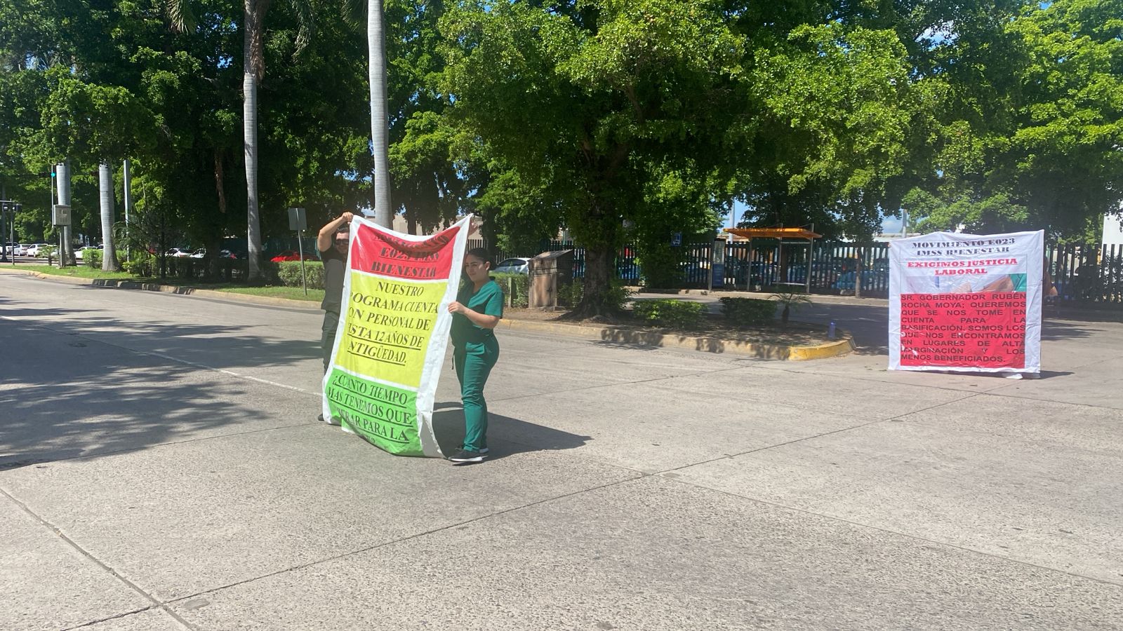 trabajadores de salud se manifiestan en palacio de culiacan