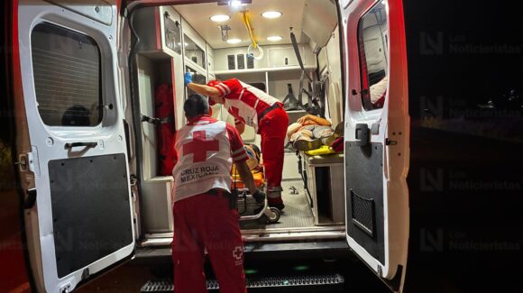 Fuerte accidente deja dos mujeres y un hombre lesionados sobre la carretera Los Mochis-Ahome