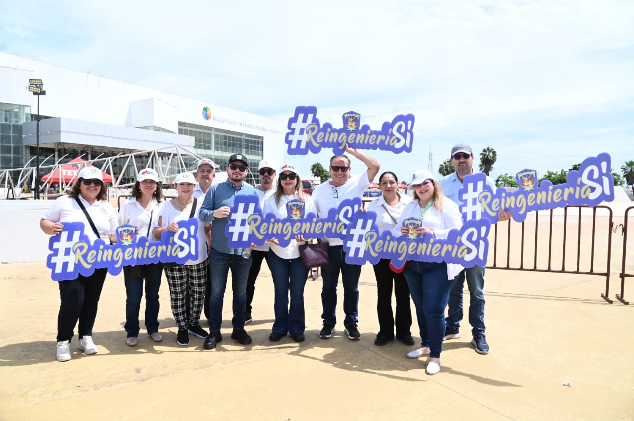 Trabajadores de la UAS asisten a evento de Claudia Sheinbaum en Mazatlán