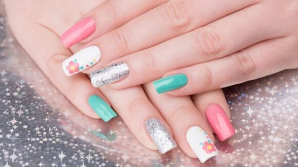 Vetan y alertan en la UE, uso de sustancias en pinturas y gelish de uñas, que son peligrosas para la salud