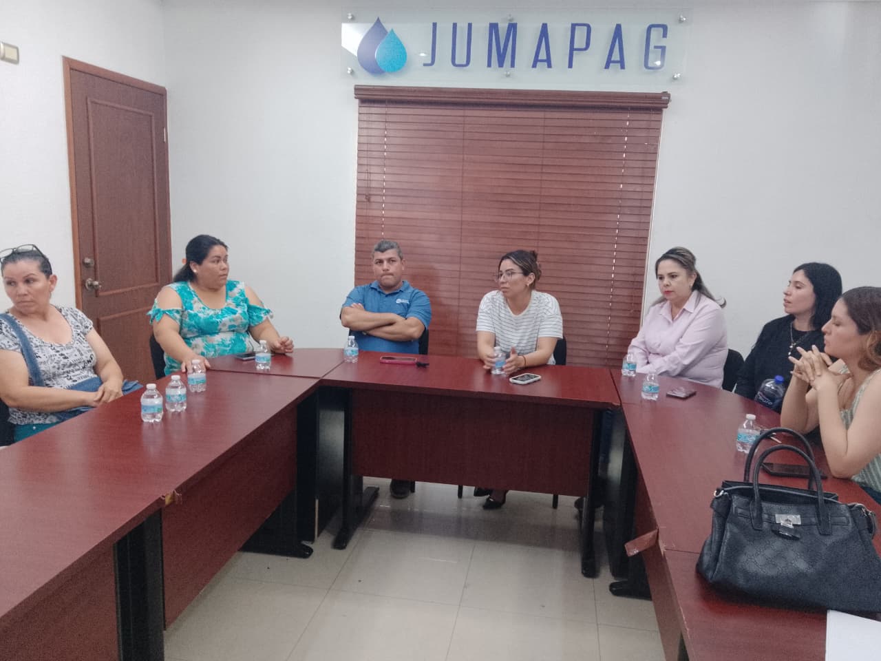 Vecinos de colonia San Fernando, en Guasave, se quejan ante Jupamag